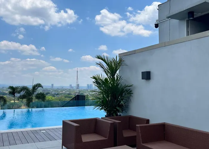 Aparthotel Luxee Haven Manila
