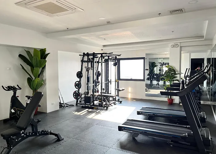Luxee Haven Aparthotel